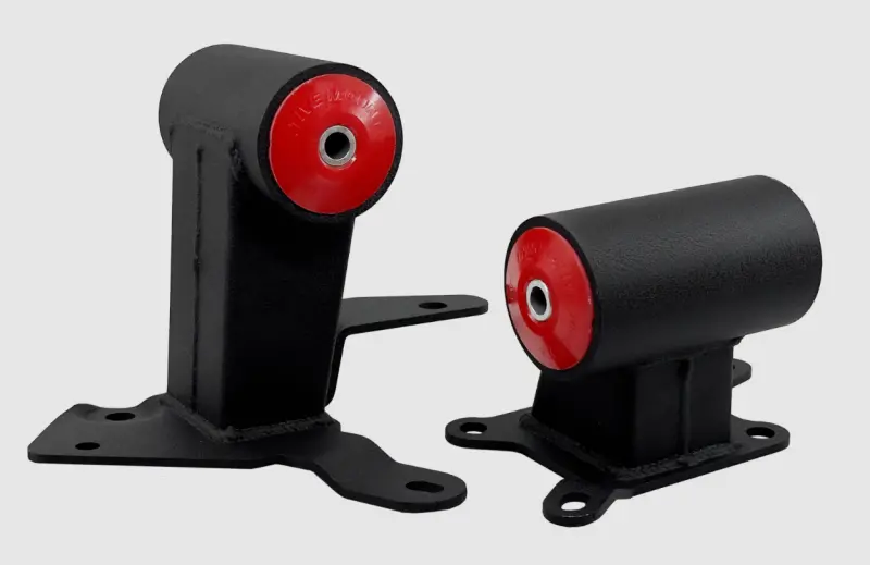 Innovative Mounts 07-11 Jeep Wrangler Jk/Jku Polyurethane Engine Mount Kit - 85A Bushings 1