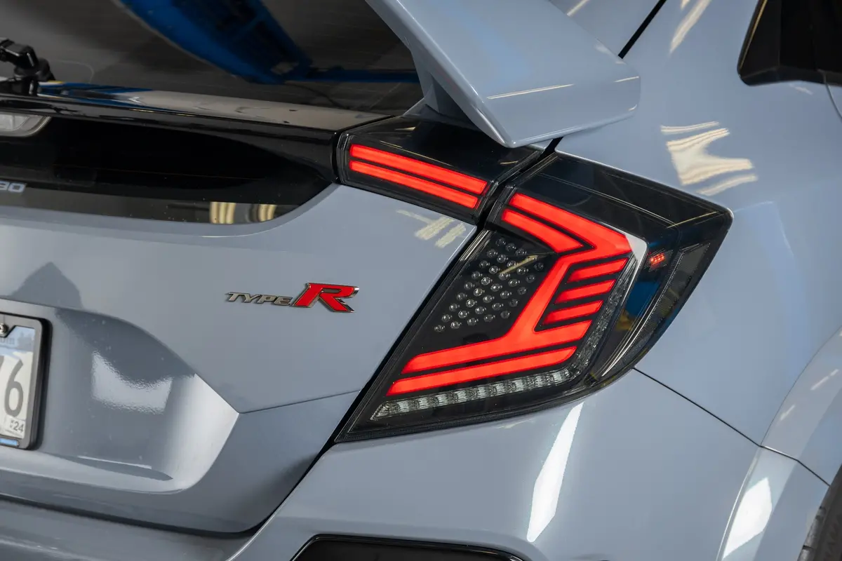 Olm Select V1 Pulse Led Taillights - 16-21 Honda Civic Hatchback 1