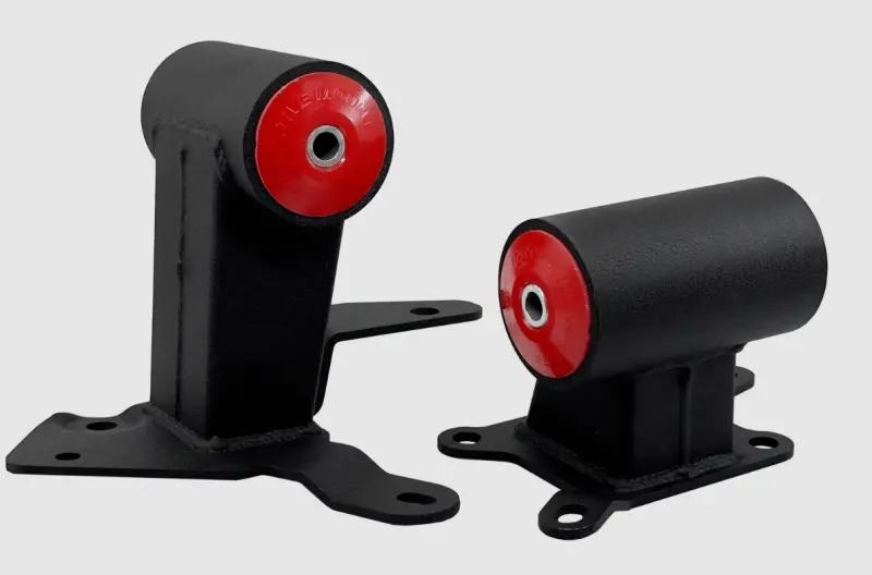 Innovative Mounts 07-11 Jeep Wrangler Jk/Jku Polyurethane Engine Mount Kit - 75A Bushings 1