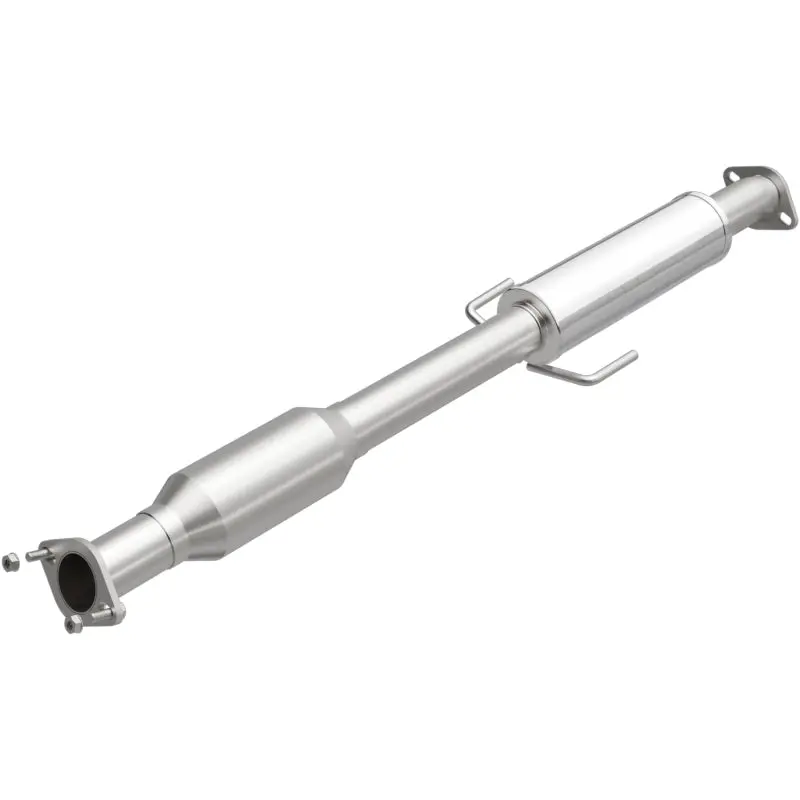 Magnaflow 12-14 Azera 3.3L Underbody Direct Fit Converter 1